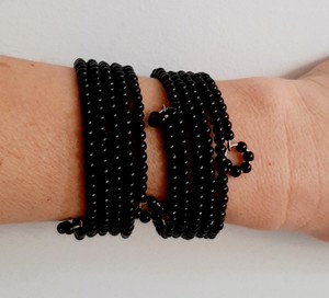 KIT 2 PULSEIRAS PRETINHO BÁSICO 