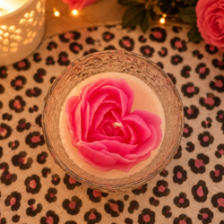 Vela Perfumada no Vidro Grande com Rosa em Formato de Coração 