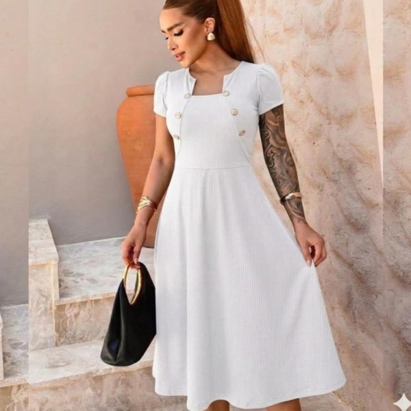 Vestido Solto Midi com Detalhes de Botões e Blazer Fake Moda Cristã