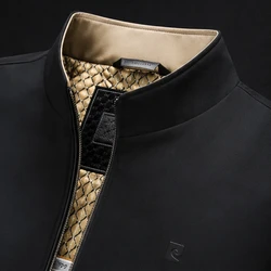 Jaqueta Masculina Soberano com Interior Forrado a Prova D’Água e Bolsos Internos +BRINDES: Relógio, Cinto e Carteira