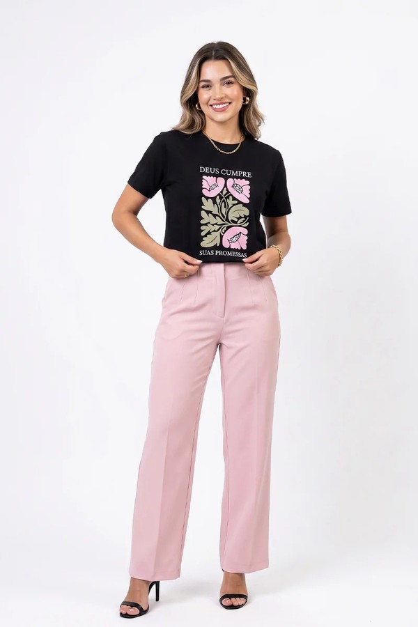 Camiseta Feminina Preta Estampa Deus Cumpre Suas Promessas