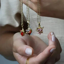 Colar Pingente Sagrado Coração de Jesus Zircônia