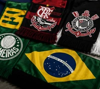 Cachecóis e Bandeiras