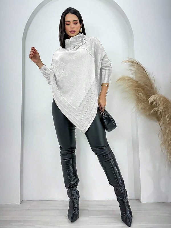 Poncho Serene