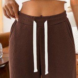[LEVE 3 PAGUE 2] Calça Feminina Isabela em Tecido Chenille e Algodão Premium (Charme delicado que valoriza você!)