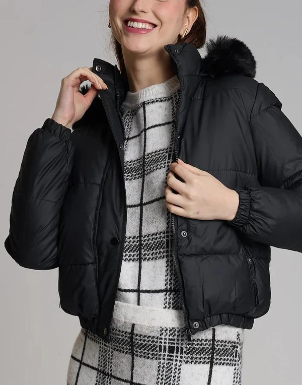 Doudoune Detalhe em Pelos Lauden Preto Velour