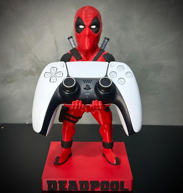 Suporte Premium Para Controle de Playstation e Xbox Deadpool de luxo pintado a mão Pronta Entrega com chaveiro de brinde