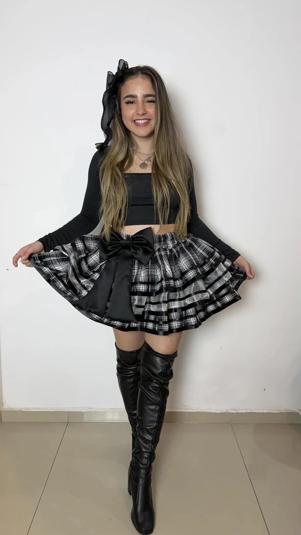 Saia Junina - Melanie