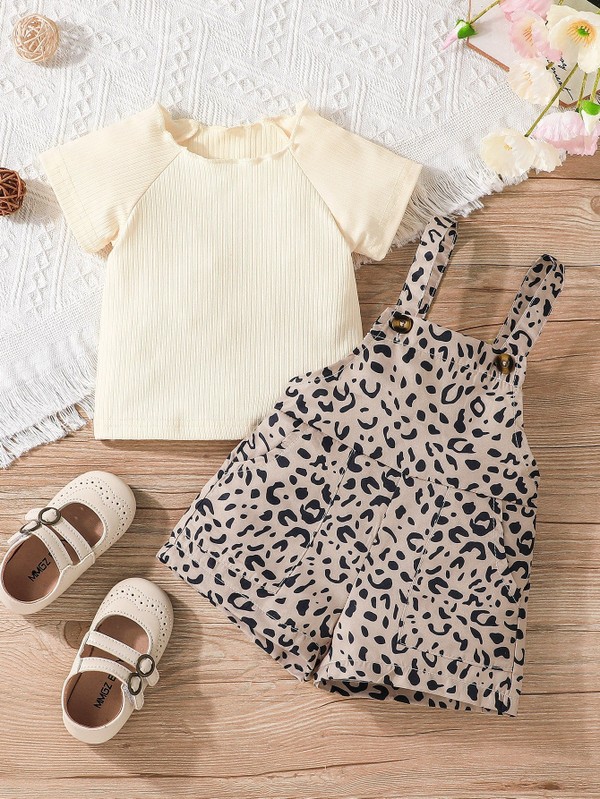Conjunto Jardineira Leopardo