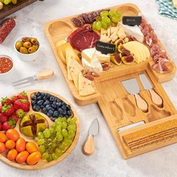 Kit de Tábuas de Queijos e Frios em Bambu Petisqueira | 33x33cm