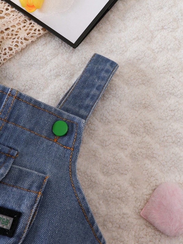 Conjunto Jardineirinha Jeans