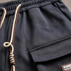 [Pague 3, Leve 5] Bermuda Draken Masculina em Malha Técnica Microperfurada, Ajuste de Tração e Bolsos Cargo Utilitários com Patch Tático Emborrachado
