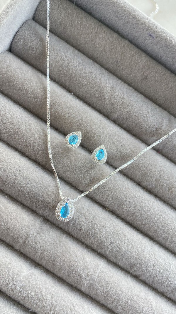 Conjunto de Gota Azul Bebê
