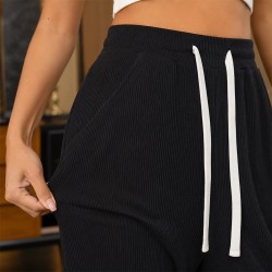 [LEVE 3 PAGUE 2] Calça Feminina Isabela em Tecido Chenille e Algodão Premium (Charme delicado que valoriza você!)