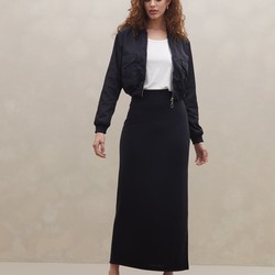 Jaqueta Cropped Bomber com Bolsos e Ombreiras - Preto