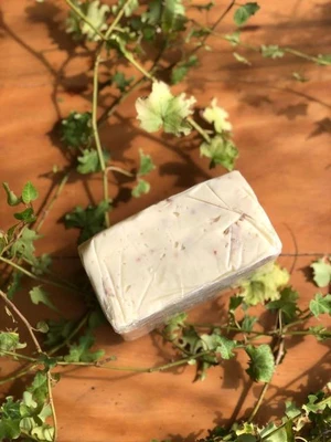 Requeijão De Corte Com Raspas Do Tacho 500g
