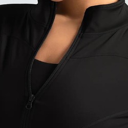 Jaqueta fitness feminina, blusa justa de secagem rápida, coleção outono 2025, manga longa com proteção solar, gola alta, ideal para esportes e Pilates.