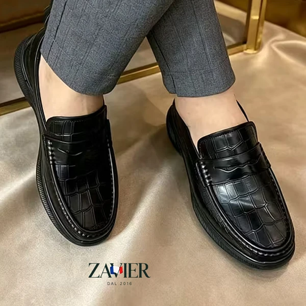[COMPRE 1 E LEVE 2] Mocassim Dobrável em Couro de Cobra com Sola ComfortGel