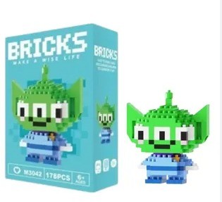 Mini Blocos de Montar Alienígena Espacial Pixelado Colecioná