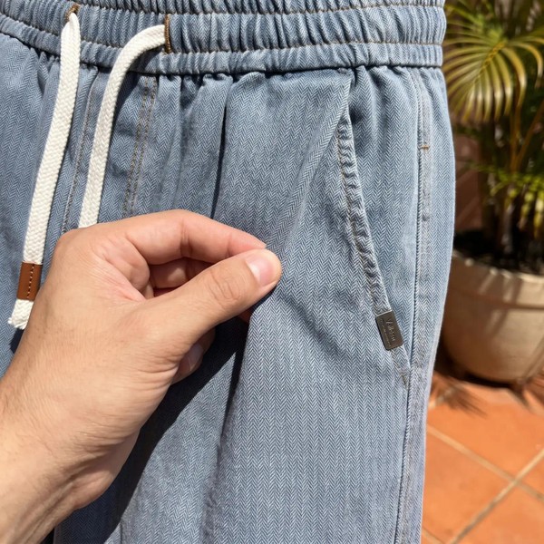 [Leve 4, Pague Só 2!] Bermuda Vulcan Masculina em Algodão Texturizado e Blend de Ajuste Relaxado com Padrão Espinha de Peixe e Cós Ajustável