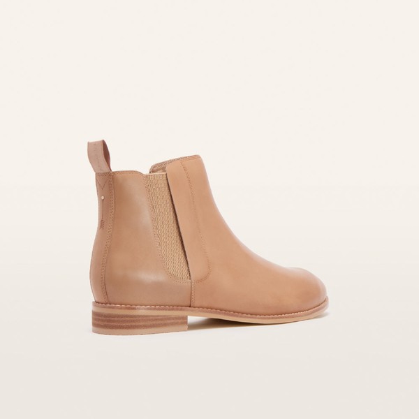 Bota Austen