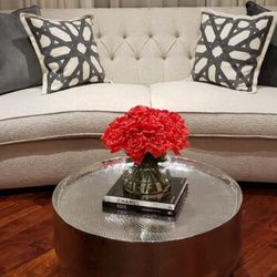 Grande Cilindro Rota com Rosas Vermelhas