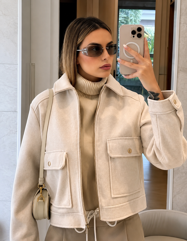 Jaqueta Feminina Cropped de Inverno com Zíper