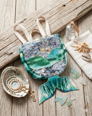 BOLSA SEREIA ESCAMAS VIVA FLOR COM ALÇA NAS COSTAS 1301 