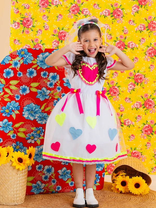 Vestido Junino Novinha com Véu - Branco Com Corações  