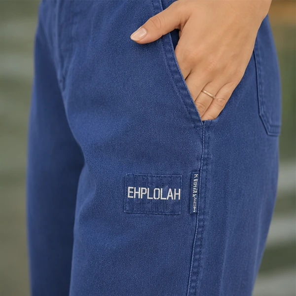 [LEVE 3  PAGUE 2] Calça Feminina Luna em Jeans Original (Charme delicado!)