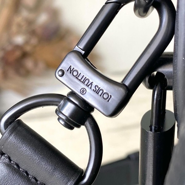 Louis Vuitton Speedy 30 Black Edition