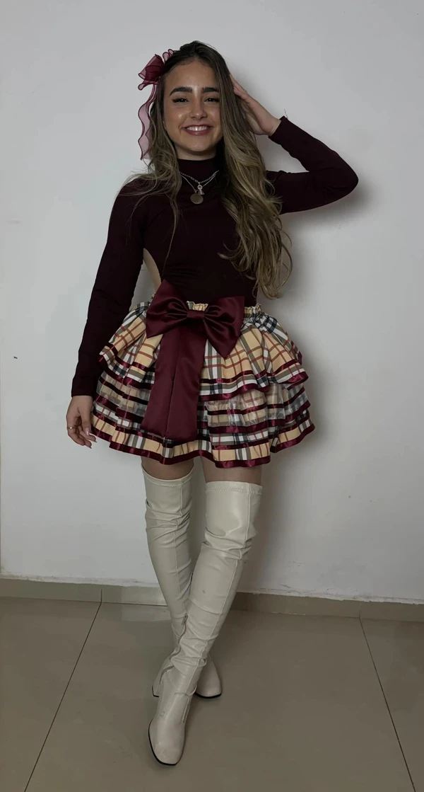 Saia Junina - Luana