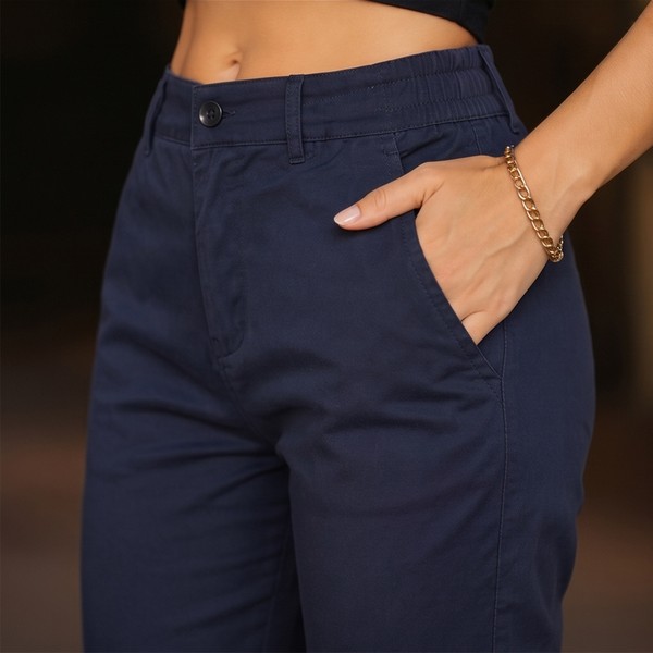 [LEVE 3 PAGUE 2] Calça Feminina Maya em Algodão e Elastano (Beleza Marcante!)