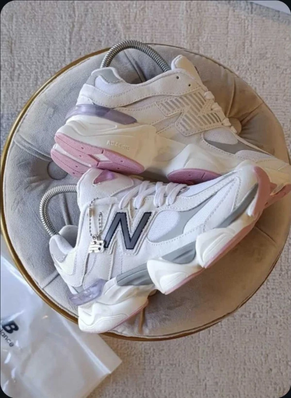 TENIS NEW BALANCE SOLADO ROSA