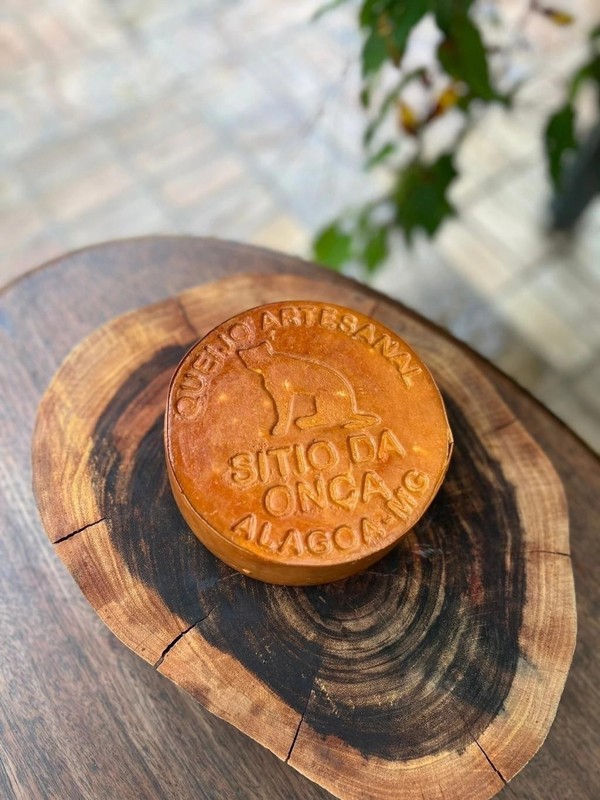 Queijo Defumado Sítio Da Onça - 600g