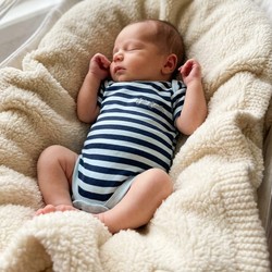 BODY MARINHO/BRANCO BEBE BRINCALHÃO