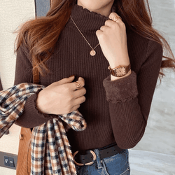 Blusa Cropped Canelada Térmica Gola Alta – Peluciada por Dentro