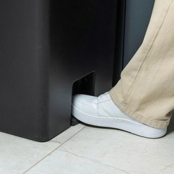 Lixeira com pedal com duplo compartimento Ou 30L Linha Trium