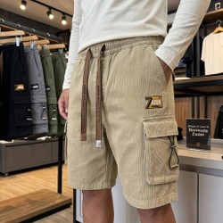 [Leve 4, Pague 2] Bermuda Zader Masculina em Algodão Twill, Poliéster e Elastano de Modelagem Ampla com Bolsos Cargo Utilitários 