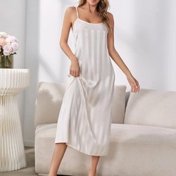 Conjunto Robe e Camisola Luxury Seda