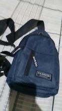 Mochila masculina bolsa impermeável de ombro pequena enviar cor aleatória