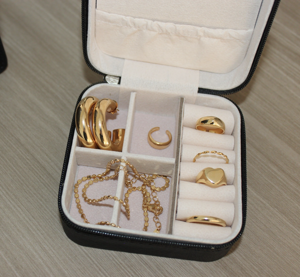 Piercing Lyra Dourado 