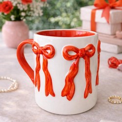 Caneca Laço Amour em Cerâmica - 300ml
