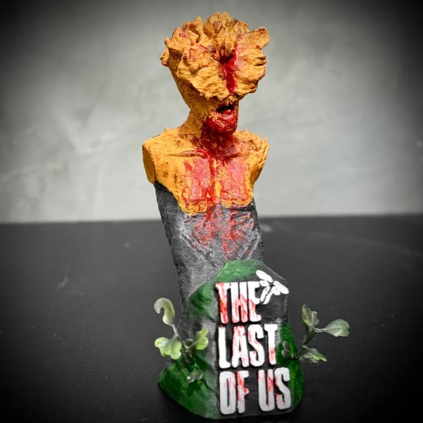 Suporte Premium Action Figure Controle Playstation Xbox Clicker (estalador) The Last of Us + CHAVEIRO DE BRINDE Pronta Entrega