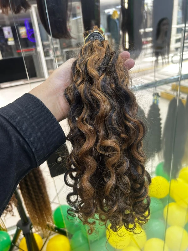 Cabelo Cacho Caipira Iluminado Claro Fios de 55 cm (100g)