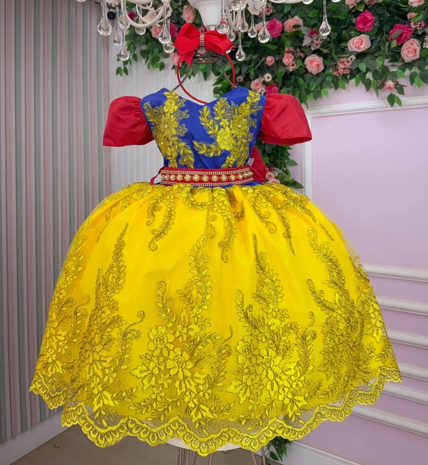 Vestido Temático Luxo Bordado - Branca de Neve  