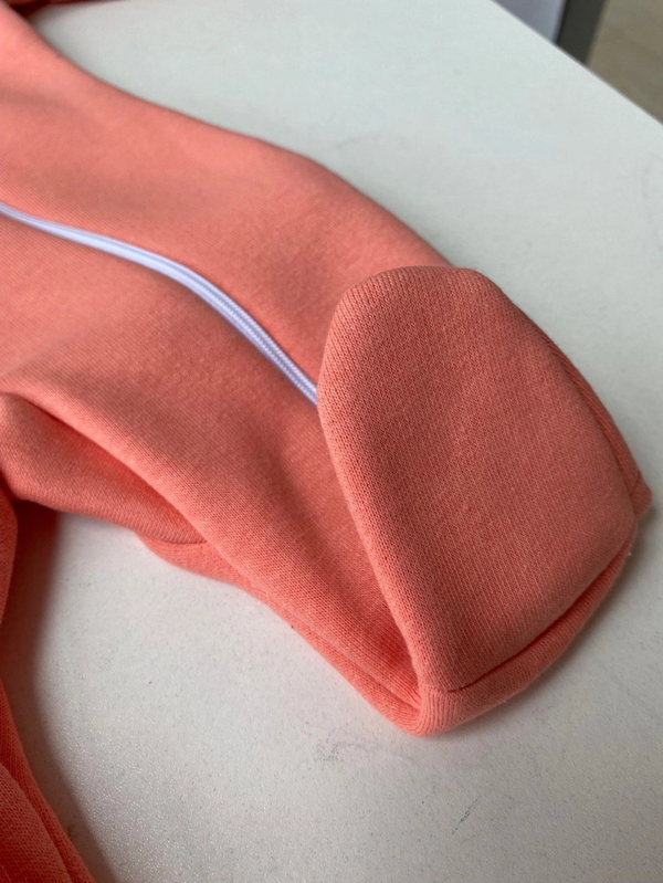 Macacão com zíper (capuz, punhos, pernas fechadas) para bebê