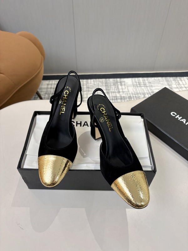 Salto Chanel