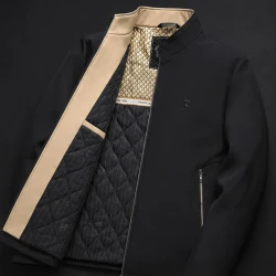 Jaqueta Masculina Soberano com Interior Forrado a Prova D’Água e Bolsos Internos +BRINDES: Relógio, Cinto e Carteira