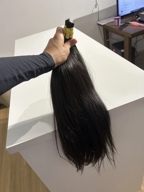 Cabelo Brasileiro Castanho 55 cm Liso (Leves Ondulações) - 100gr